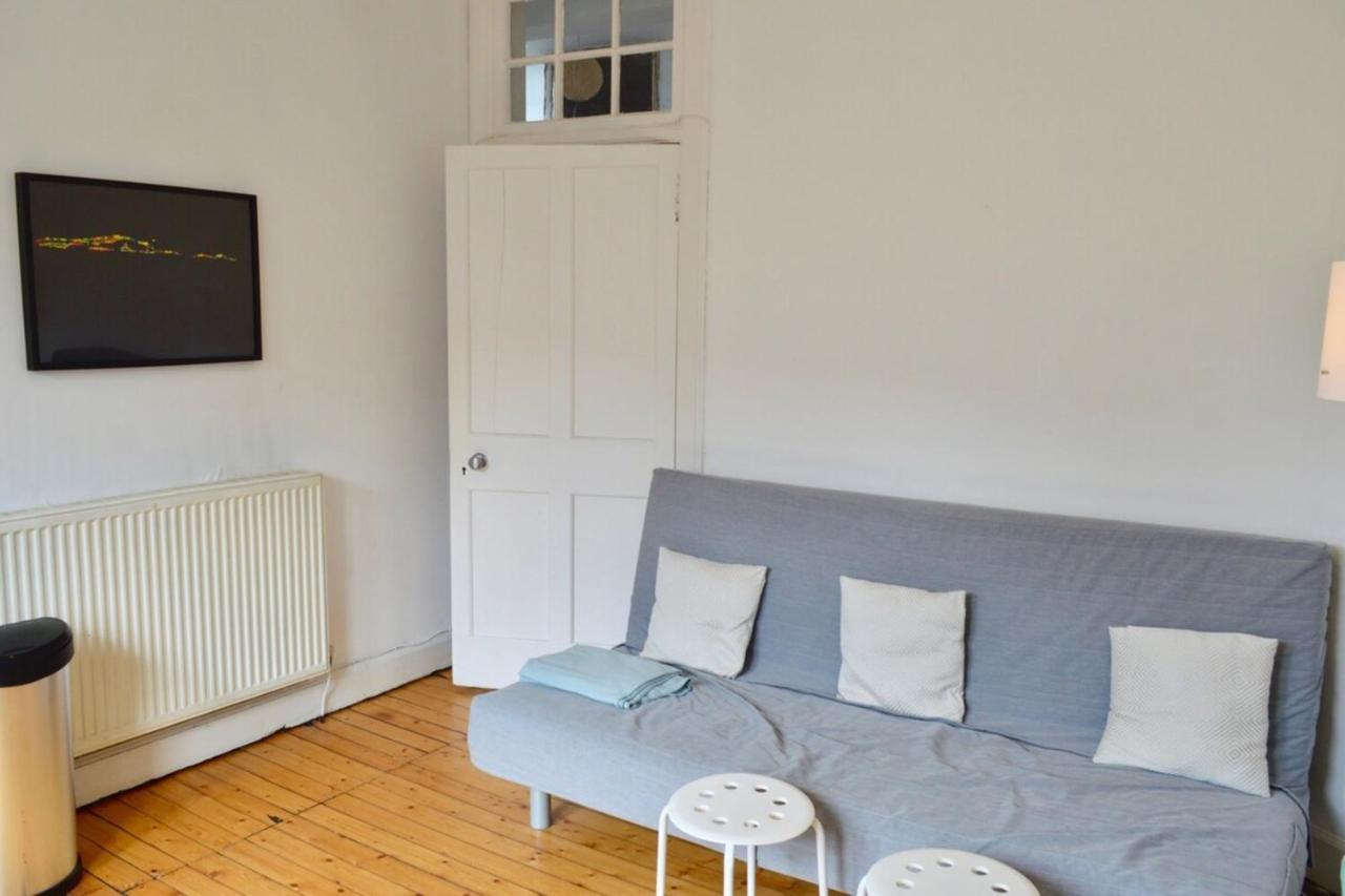 Central And Inviting 2 Bedroom Apartment Perfect For Festival Edinburgh Exterior foto